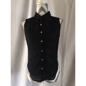 Black Sleeveless W/Collar Black Shirt